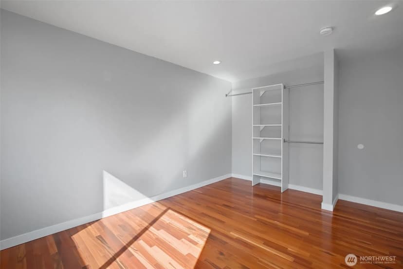 Property photo for 17430 Ambaum Boulevard S #8, Seattle photo 18