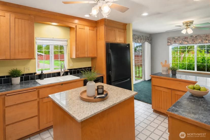 Property photo for 15217 79th Street Ne, Lake Stevens photo 16
