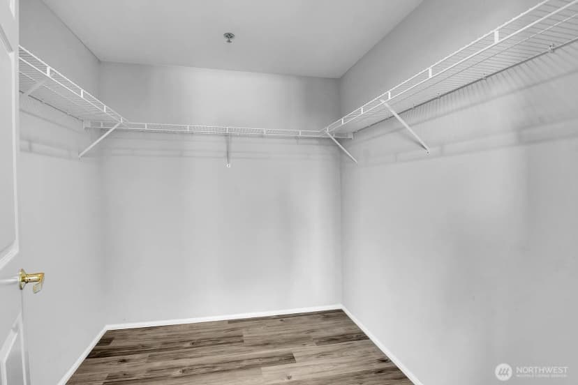 Property photo for 177 107th Avenue Ne #809, Bellevue photo 12