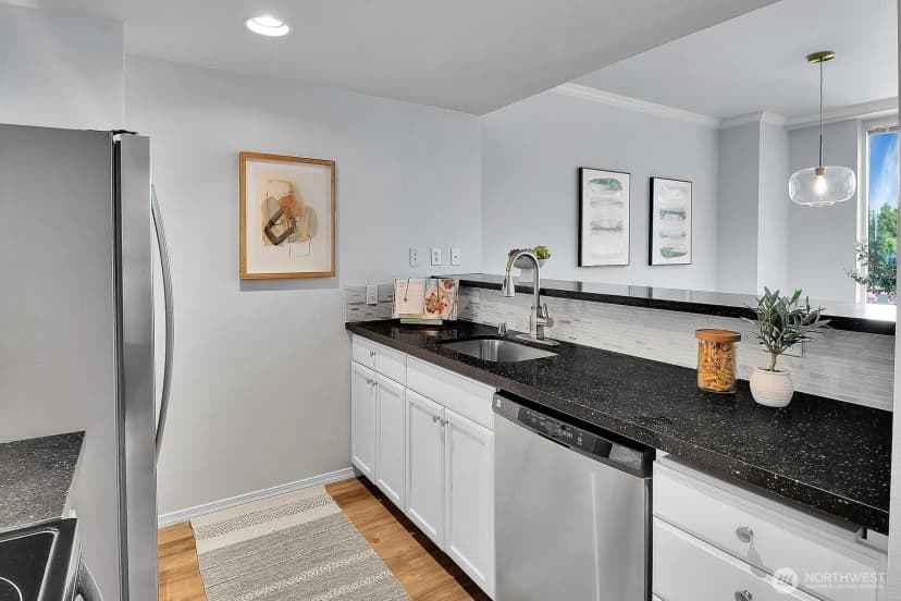 Property photo for 177 107th Avenue Ne #809, Bellevue photo 10