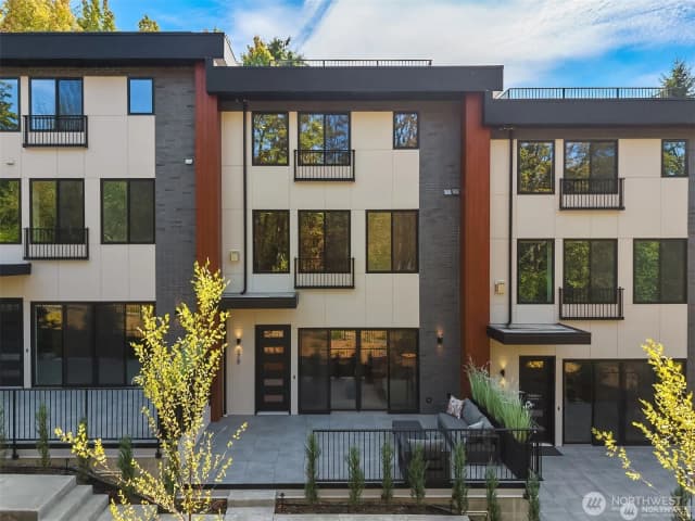 Property photo for 278 118th Avenue Se, Bellevue photo 2