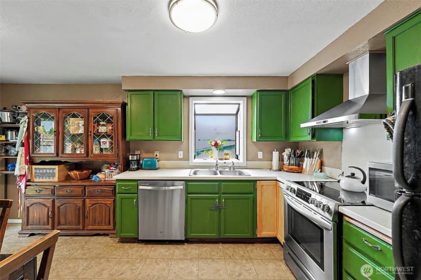 Property photo for 5047 Marian Drive Ne, Olympia photo 10