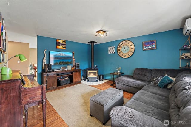 Property photo for 5047 Marian Drive Ne, Olympia photo 4