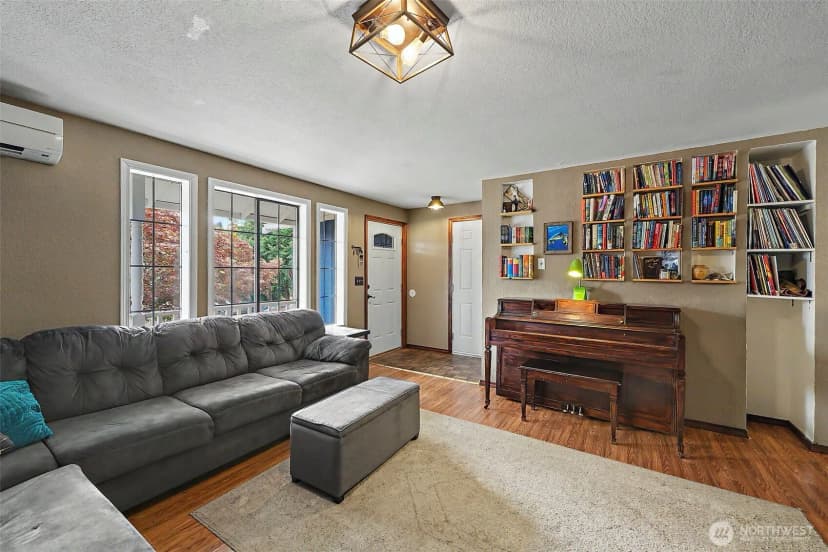 Property photo for 5047 Marian Drive Ne, Olympia photo 6