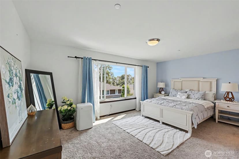 Property photo for 2704 S 120th Place, Burien photo 21