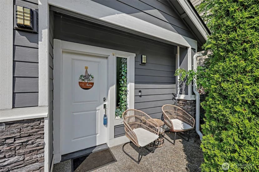 Property photo for 2704 S 120th Place, Burien photo 18