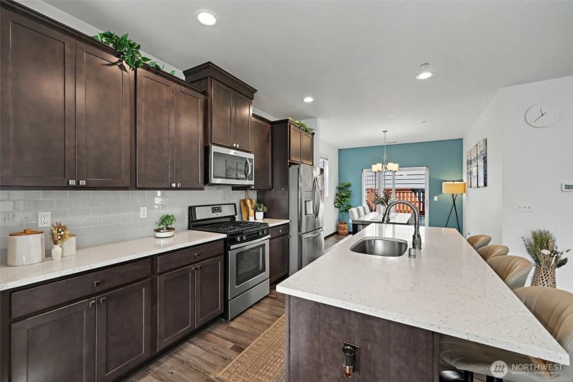 Property photo for 2704 S 120th Place, Burien photo 4