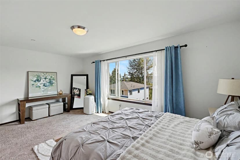 Property photo for 2704 S 120th Place, Burien photo 27