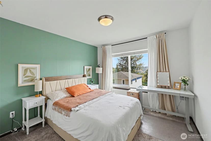 Property photo for 2704 S 120th Place, Burien photo 10