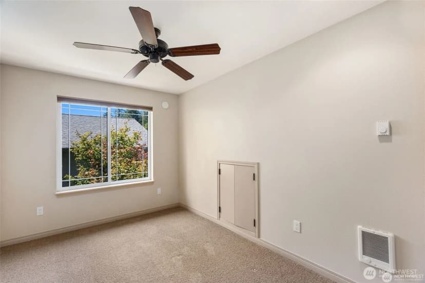 Property photo for 9936 9941 Mariner Drive Nw, Olympia photo 32
