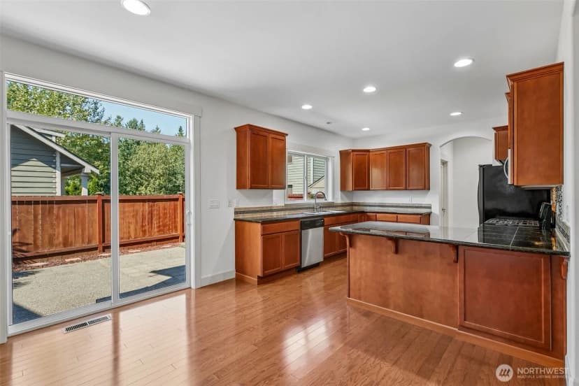 Property photo for 603 194th Place Se, Bothell photo 10
