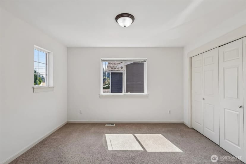 Property photo for 603 194th Place Se, Bothell photo 30