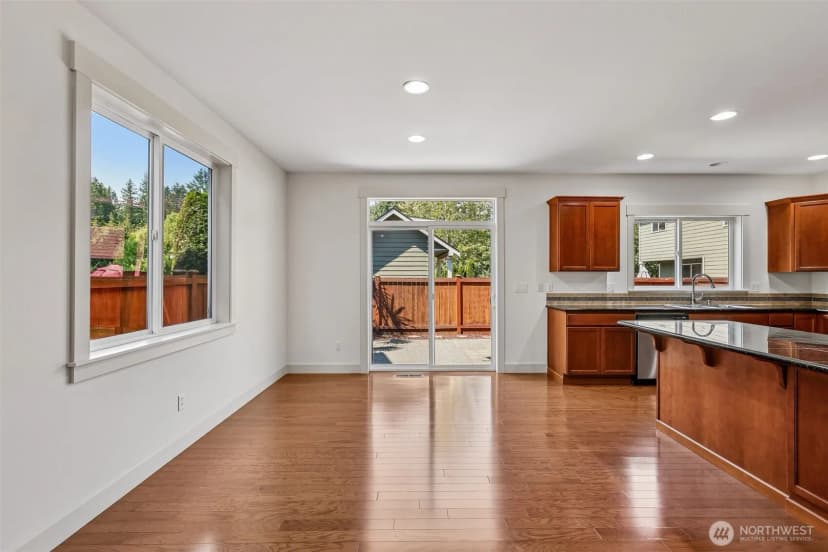 Property photo for 603 194th Place Se, Bothell photo 8