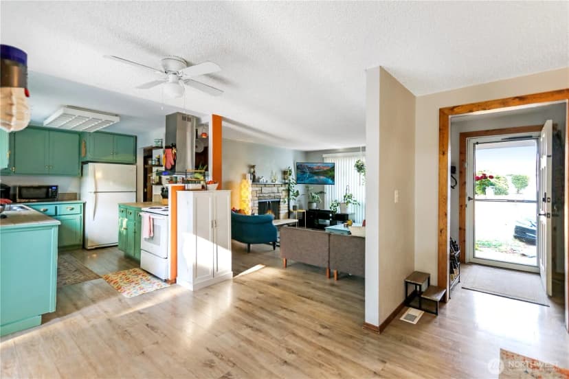 Property photo for 18627 32nd Avenue S, Sea Tac photo 8