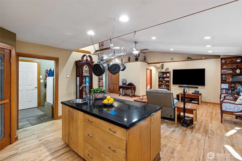 Property photo for 4881 Lone Bear Lane Sw, Port Orchard photo 19