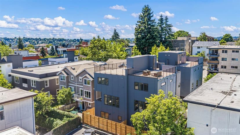Property photo for 4430 Dayton Avenue N, Seattle photo 37