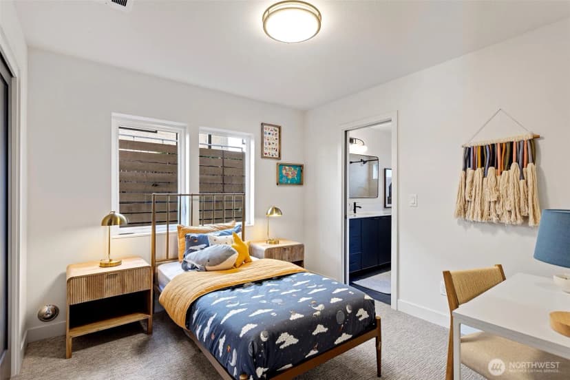 Property photo for 4430 Dayton Avenue N, Seattle photo 6