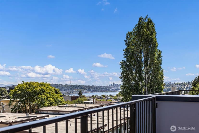 Property photo for 4430 Dayton Avenue N, Seattle photo 36