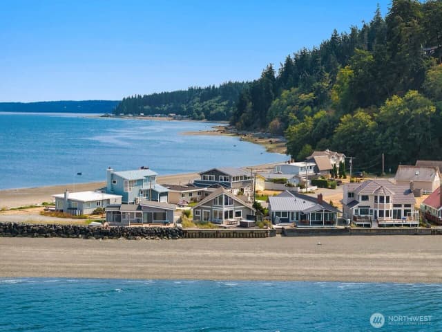Property photo for 2271 Eastpoint Road, Langley