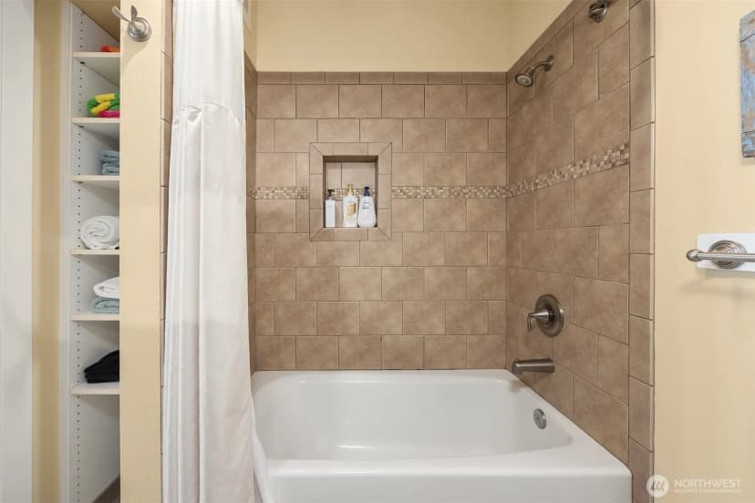 Property photo for 2271 Eastpoint Road, Langley photo 27