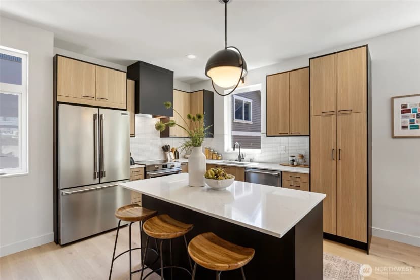 Property photo for 4432 Dayton Avenue N, Seattle photo 16