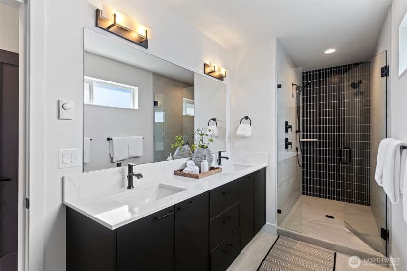 Property photo for 4432 Dayton Avenue N, Seattle photo 34