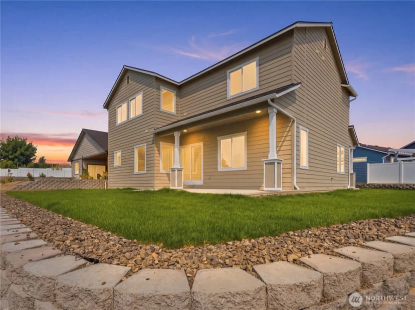 Property photo for 1923 N Mineral Place, East Wenatchee photo 2
