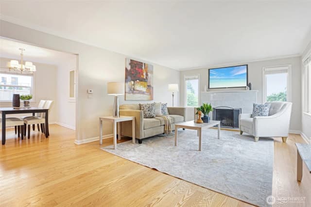 Property photo for 9417 44th Place Ne, Seattle photo 4