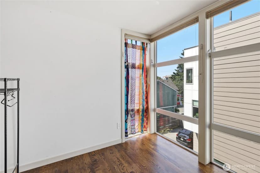 Property photo for 165 20th Avenue, Seattle photo 11