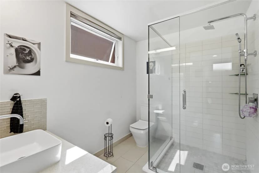 Property photo for 165 20th Avenue, Seattle photo 16