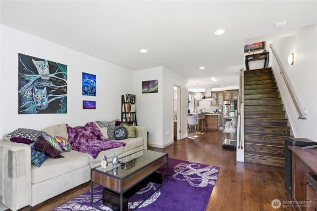 Property photo for 165 20th Avenue, Seattle photo 5
