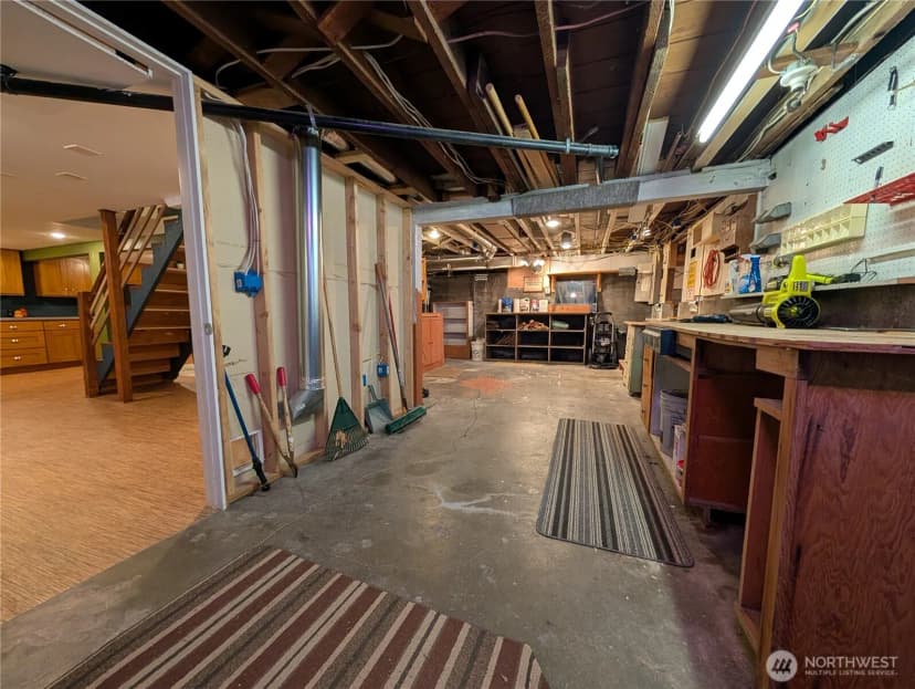 Property photo for 2623 39th Avenue Sw, Seattle photo 29