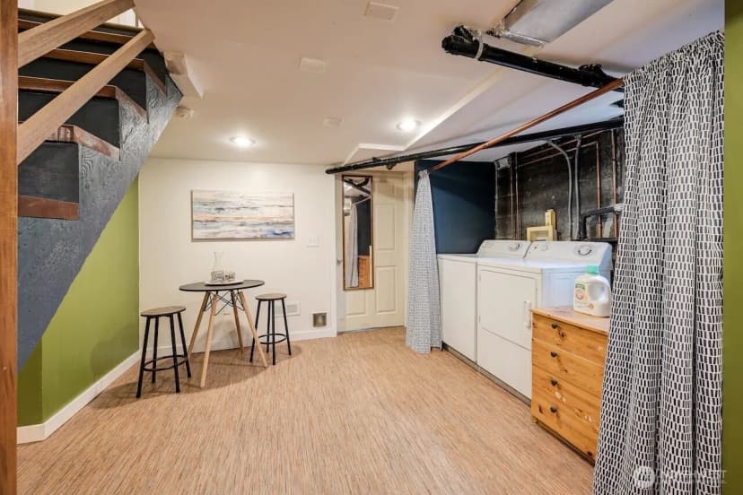 Property photo for 2623 39th Avenue Sw, Seattle photo 23