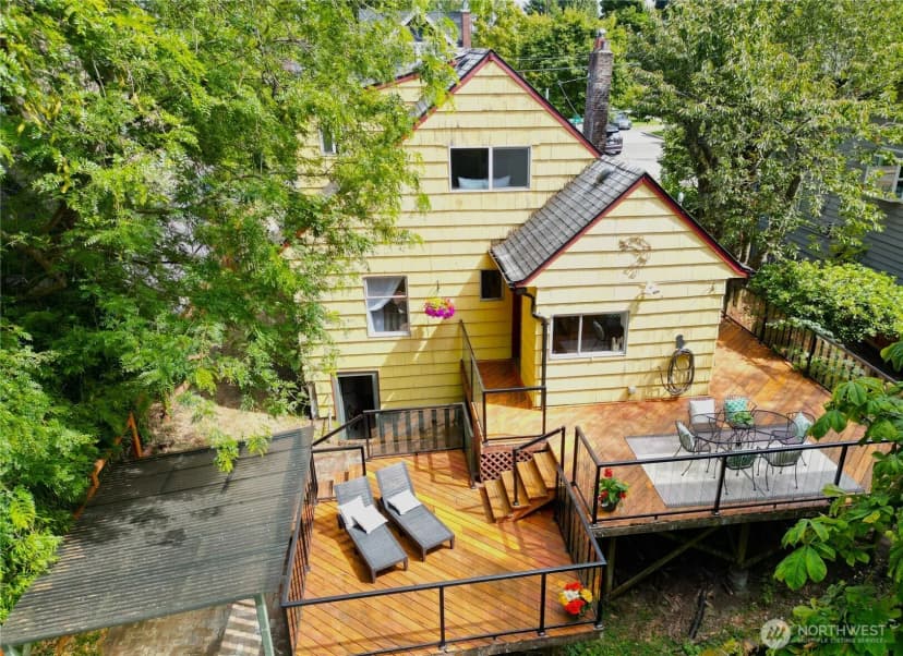 Property photo for 2623 39th Avenue Sw, Seattle photo 39
