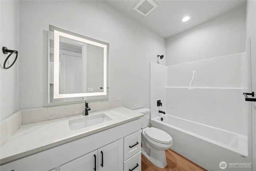 Property photo for 562 S Oasis Loop, East Wenatchee photo 32