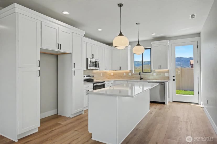 Property photo for 562 S Oasis Loop, East Wenatchee photo 11