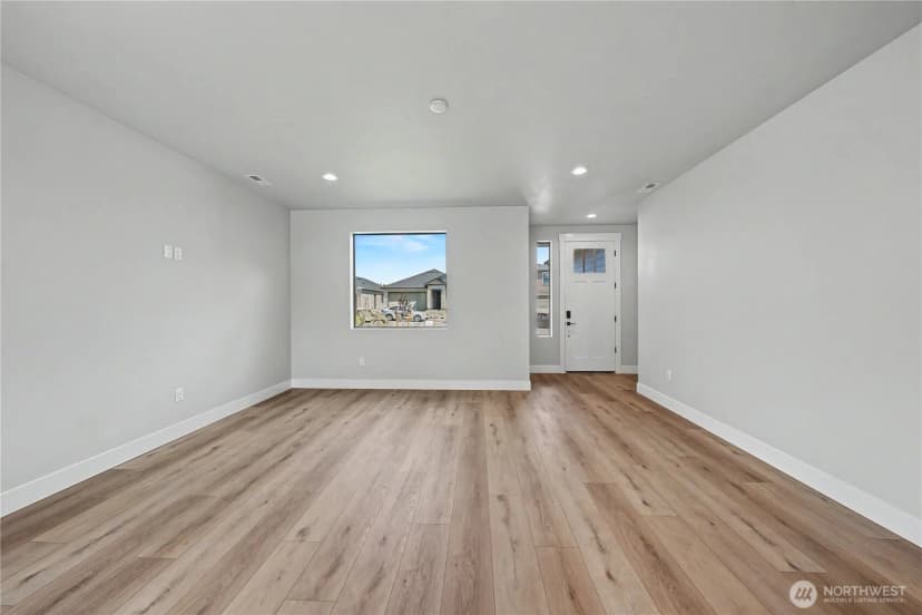 Property photo for 562 S Oasis Loop, East Wenatchee photo 8