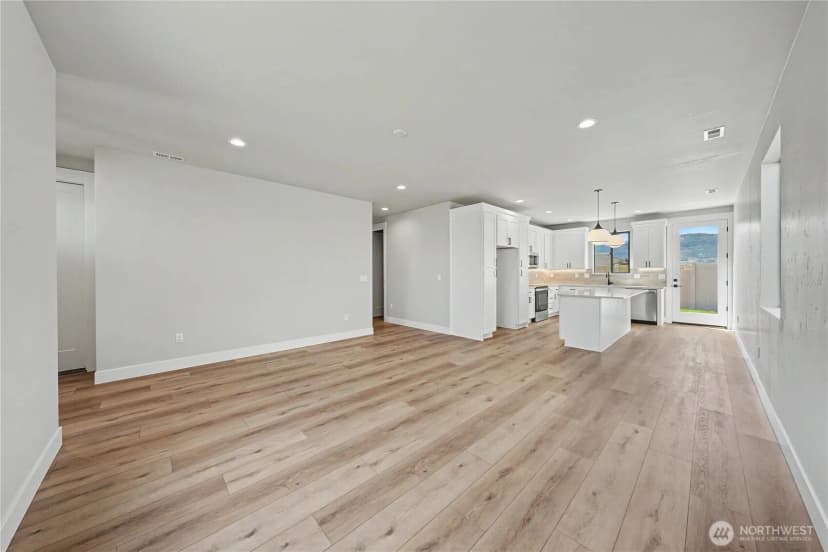 Property photo for 562 S Oasis Loop, East Wenatchee photo 6