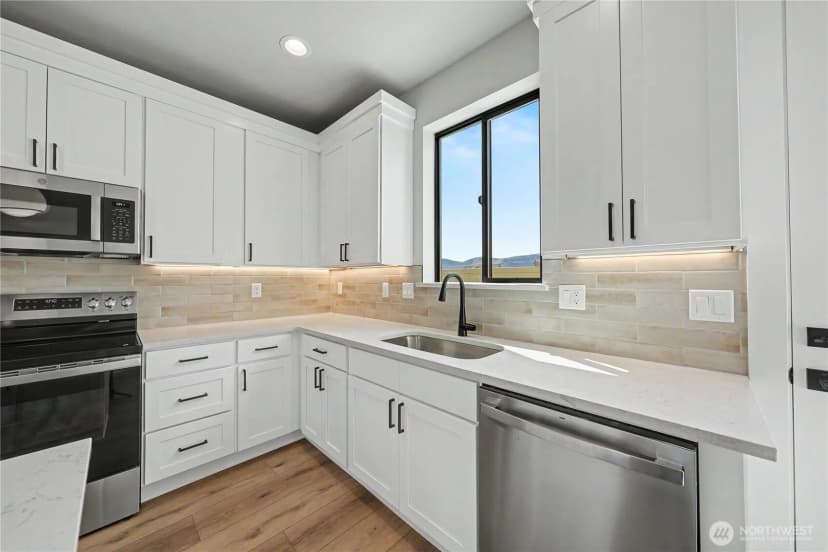 Property photo for 562 S Oasis Loop, East Wenatchee photo 14