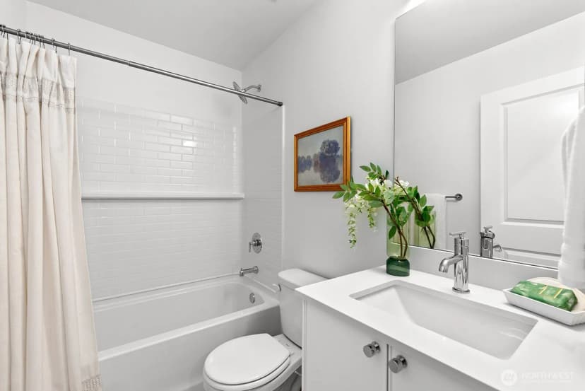 Property photo for 1411 Sw 111th Lane, Seattle photo 12