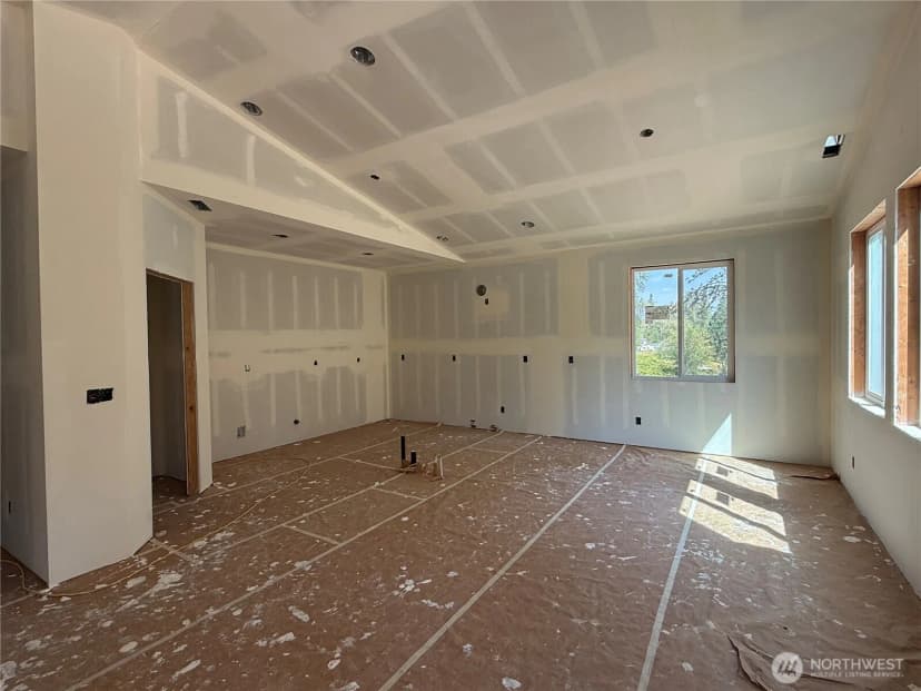 Property photo for 15114 295th Street E, Kapowsin photo 9