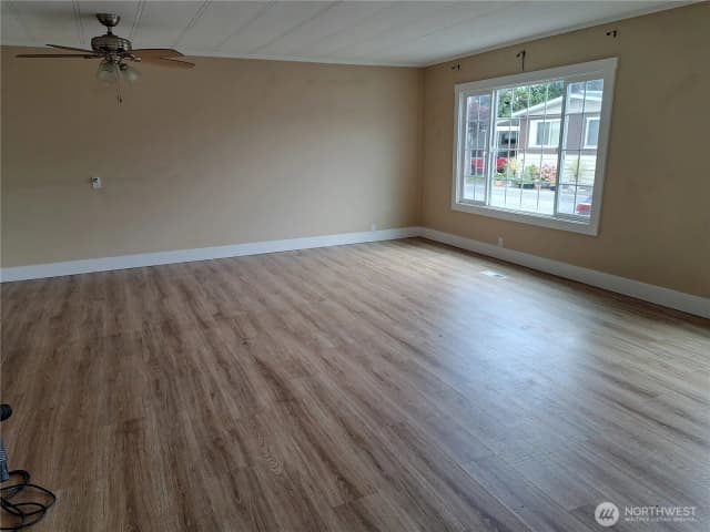 Property photo for 225 Ne Ernst #97, Oak Harbor photo 4