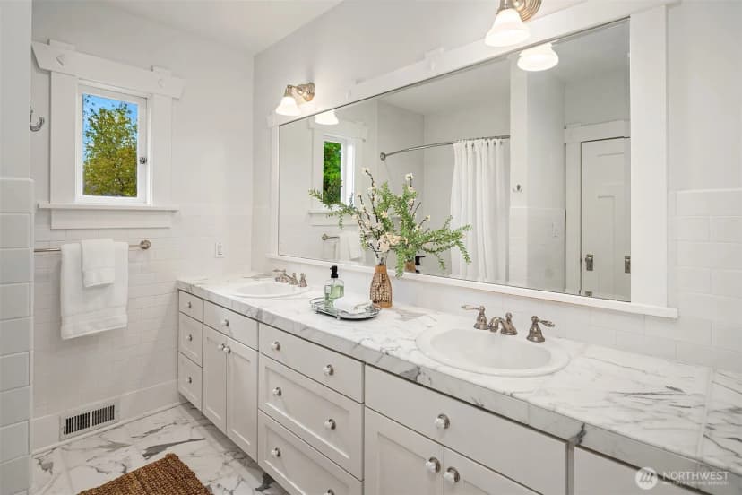 Property photo for 1803 36th Avenue, Seattle photo 22