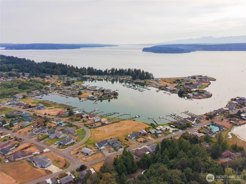 Property photo for 38063 Fawn Road Ne, Hansville photo 20