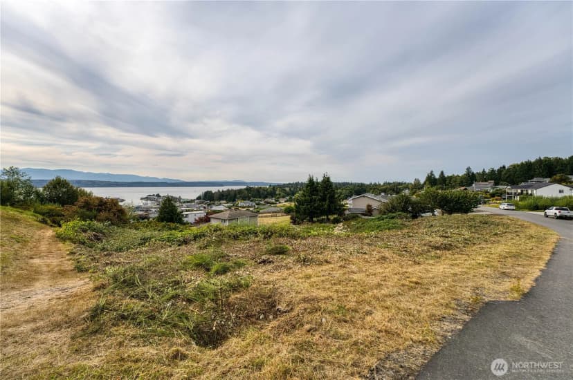 Property photo for 38063 Fawn Road Ne, Hansville photo 2