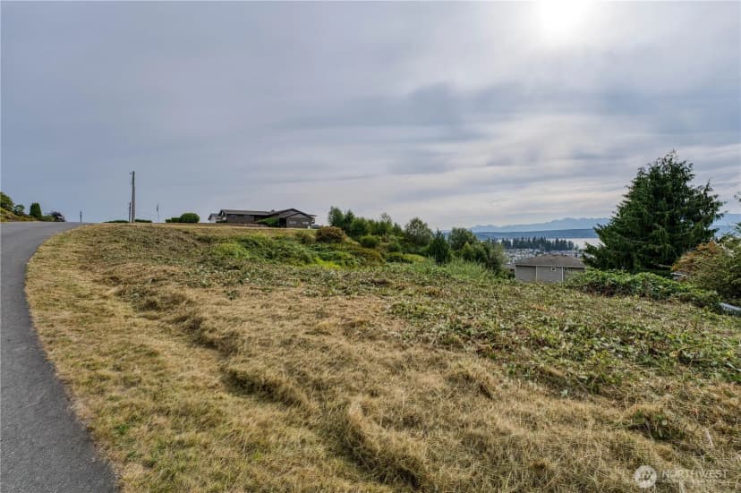 Property photo for 38063 Fawn Road Ne, Hansville photo 3
