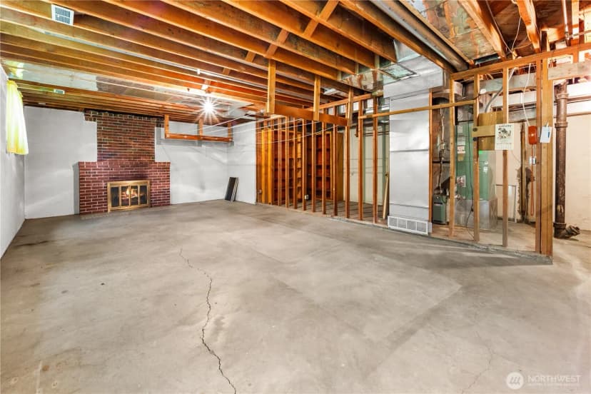 Property photo for 4311 Greenwood Avenue N, Seattle photo 20