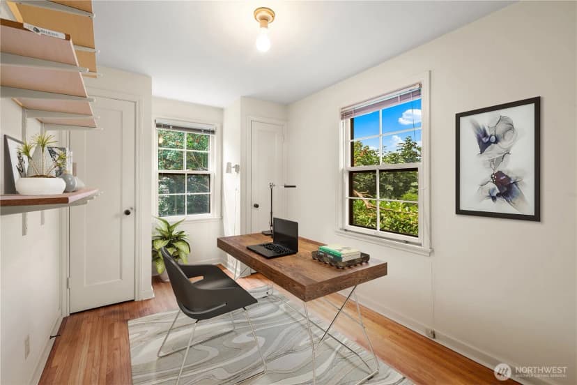 Property photo for 4311 Greenwood Avenue N, Seattle photo 14