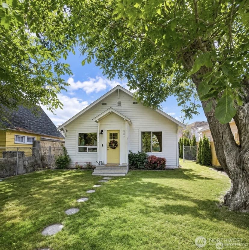 Property photo for 507 E Wapato Avenue, Chelan photo 2