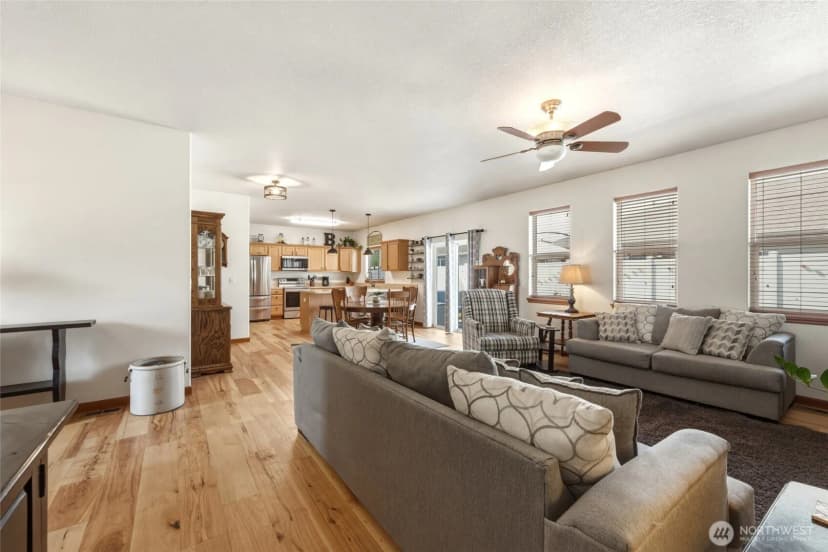 Property photo for 763 Se Bedford Loop, College Place photo 12